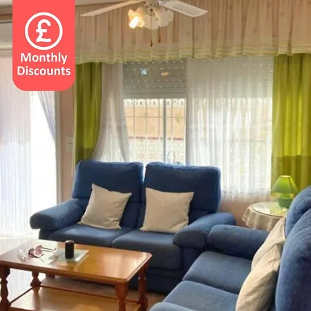 Apartment Comfy 2-bedroom In The Heart Of The Torrevieja